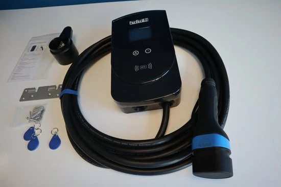 PFA-charger Laadpaal Bmw I3 Met Display, 5m Kabel En RFID 2 PFA-charger Laadpaal Bmw I3 Met Display, 5m Kabel En RFID - Afbeelding 2