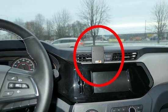 Brodit Proclip Maxus E-Deliver 3 21- Center Mount 1 Brodit Proclip Maxus E-Deliver 3 21- Center Mount