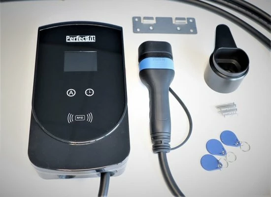 Laadpaal Seres 3 met display, 5m kabel en RFID PFA-charger Laadpaal Seres 3 Met Display, 5m Kabel En RFID -Brodit Shop 550x400 33