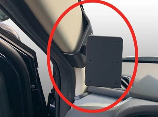 Brodit ProClip LEVC TX5 17-20 Left mount Brodit ProClip LEVC TX5 17-20 Left Mount -Brodit Shop 550x409 2