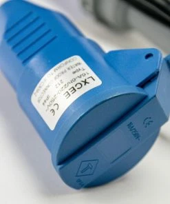 Solutions Soolutions CEE Blauw 32A (m) Naar Schuko (v) 12 Solutions Soolutions CEE Blauw 32A (m) Naar Schuko (v) -Brodit Shop 550x550 538